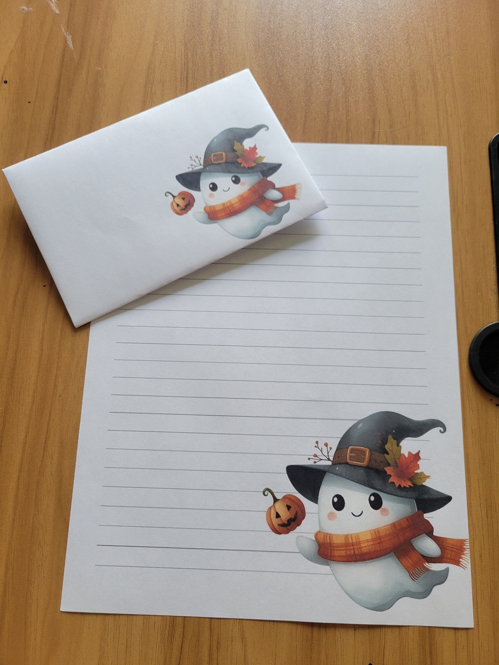 🧋NEW🧋 24pc Cute Halloween Ghost Lined Stationery Set - White